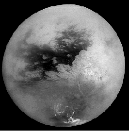 Puzzle di 9 foto, la zona brillante a destra  Xanadu, la zona scura circa al centro  Shangri-la e sopre c' la zona chiara denominata Adiri; al polo sud si vedono delle formazioni nuvolose