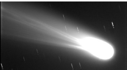 Le tre code della cometa Ikeya fotografate dal gruppo degli Astrofili Trentini nel marzo 2002
