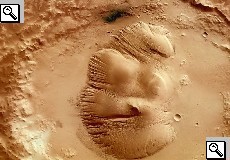 Foto della sonda Mars Express del cratere Nicholson nella Amazonia Planitia e dettaglio dell'interno del cratere.