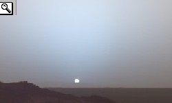 Un tramonto del Sole fotografato da uno dei rover dalla superficie di Marte.