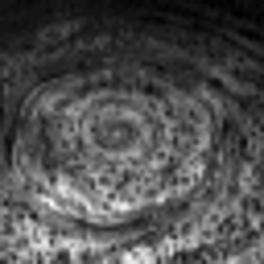 Animazione della rotazione delle onde esagonali presenti al polo nord, ottenuta montando le immagini prese dalla sonda Cassini.